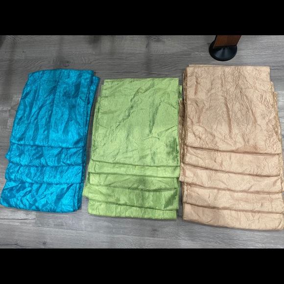 Table Runners - Picture 2 of 2